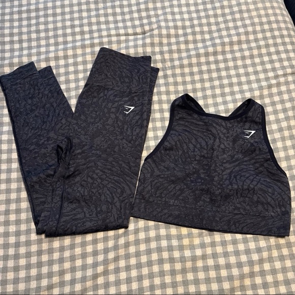 Gymshark Set - Picture 2 of 8